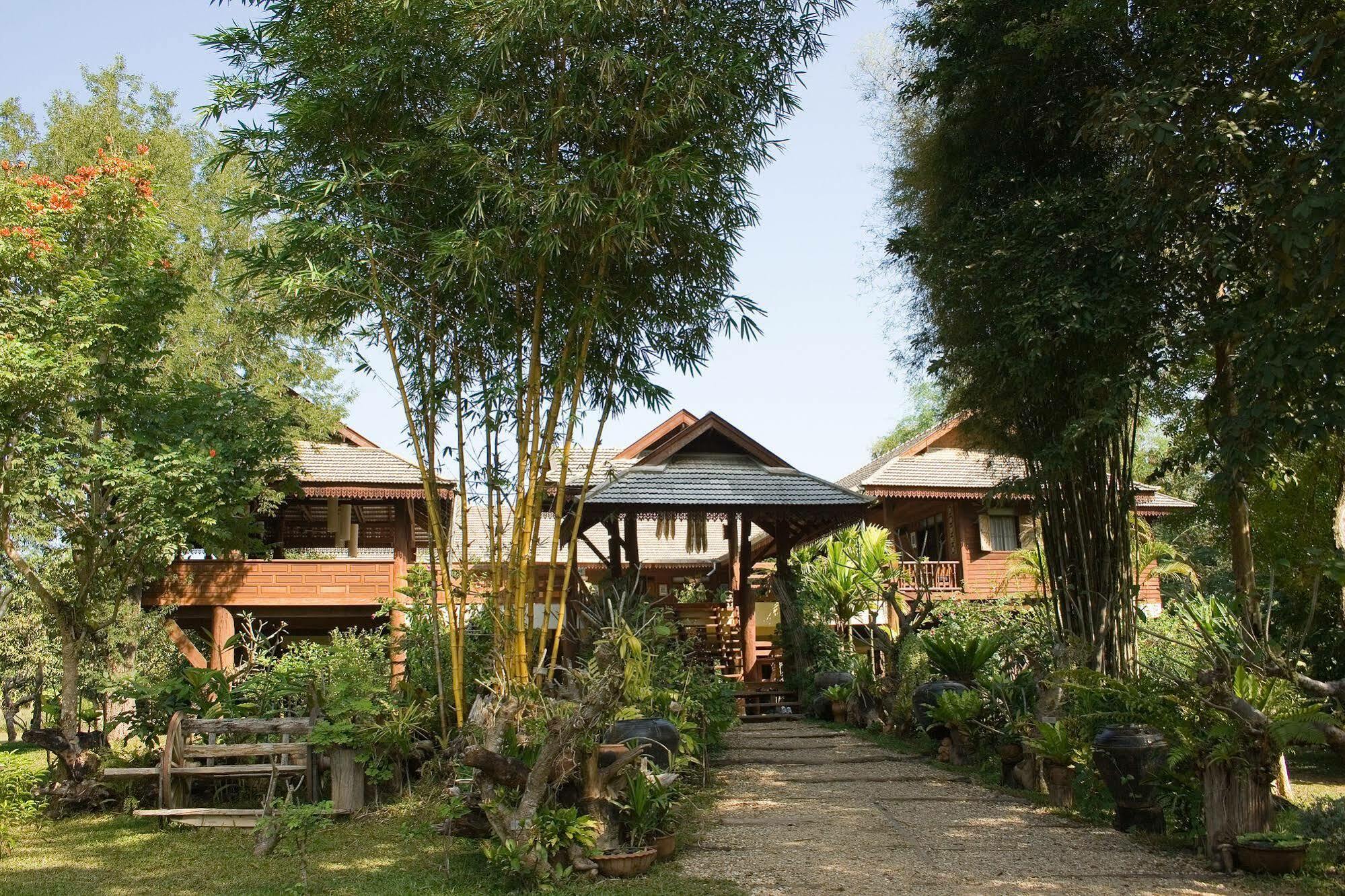 Khum Lanna Hotel Phrao ภายนอก รูปภาพ